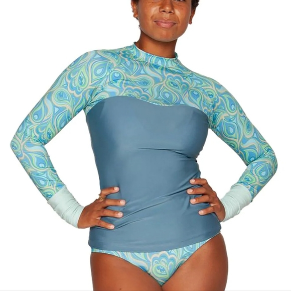 Seea Swimwear Women's Hermosa Swim Shirt Slim Fit Lightly Raised Neckline Size S - Picture 5 of 8